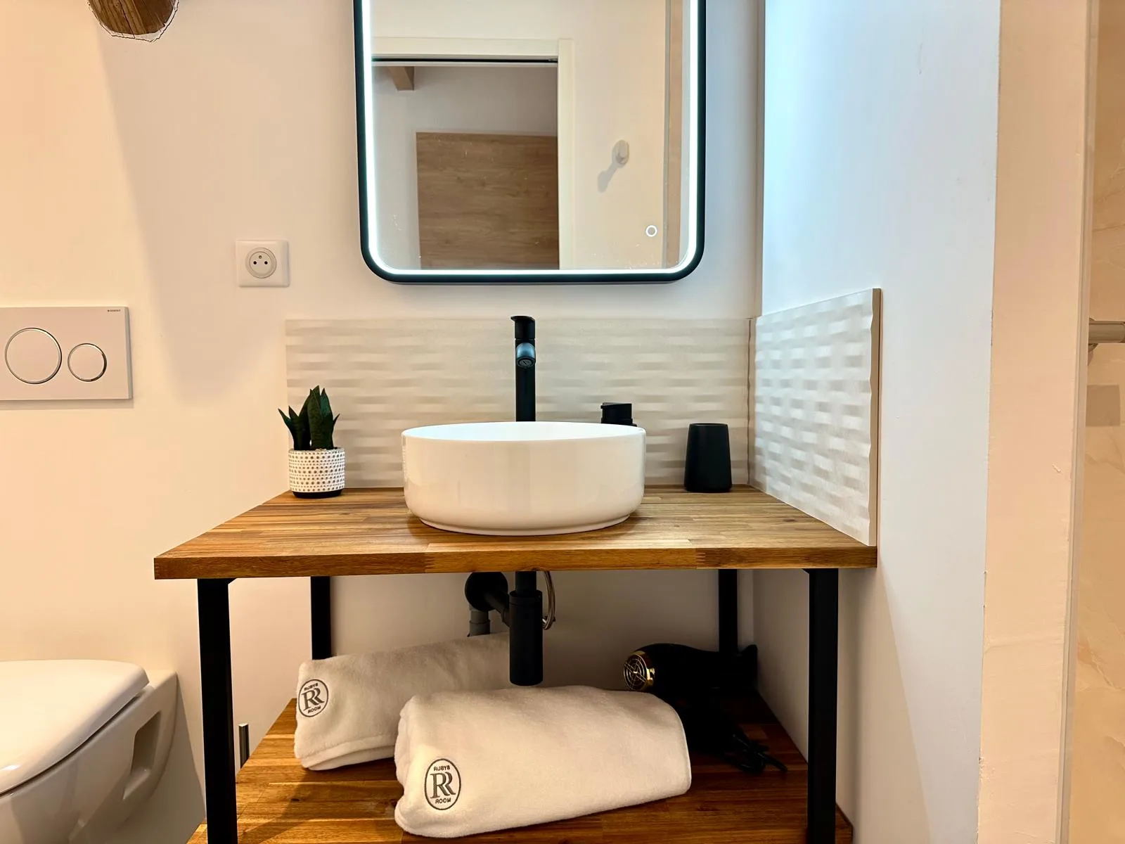 La Paisible salle de bain